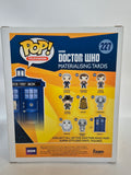 Doctor Who - Materialising Tardis (227)
