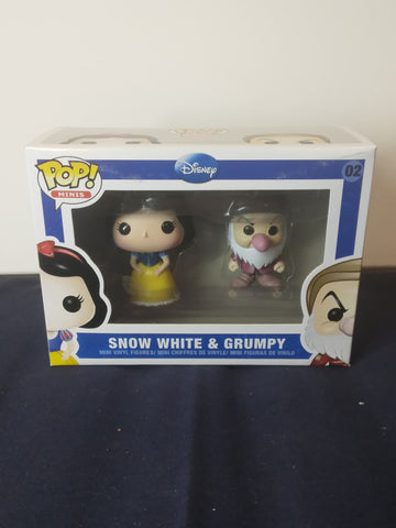 Disney - Snow White & Grumpy (02)